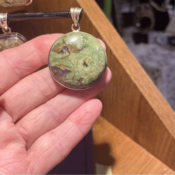 Handcrafted Jewelry - Jasper family stone unique coloration,  Round in 925 base pendant.